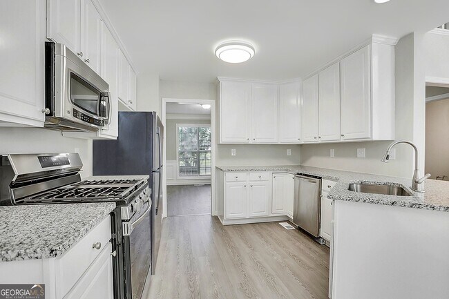 Building Photo - 2709 Winsley Dr SW