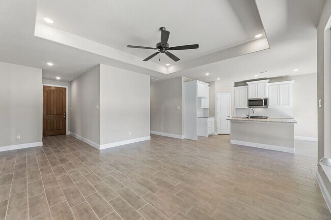 Foto del edificio - 2110 Briarwood Dr