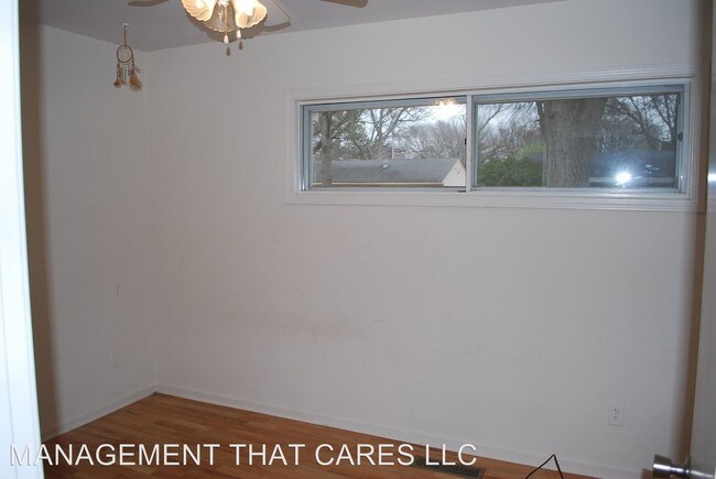 Building Photo - 381 Mineral Rd