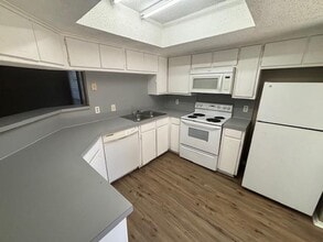 Building Photo - 5025 Winder Ct