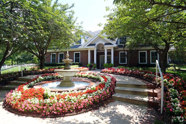 Foto del edificio - Welcome to The Fields at Rock Creek!