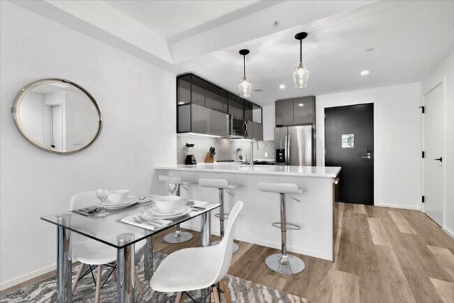 Foto del edificio - 345 Harrison Ave