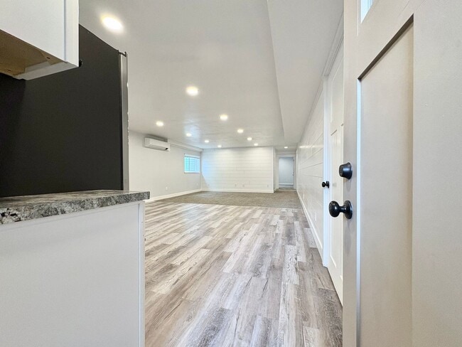 Building Photo - Remodeled 2 Bed / 1 Bath in West Valley – Bright, Modern & Move-In Ready with Parking