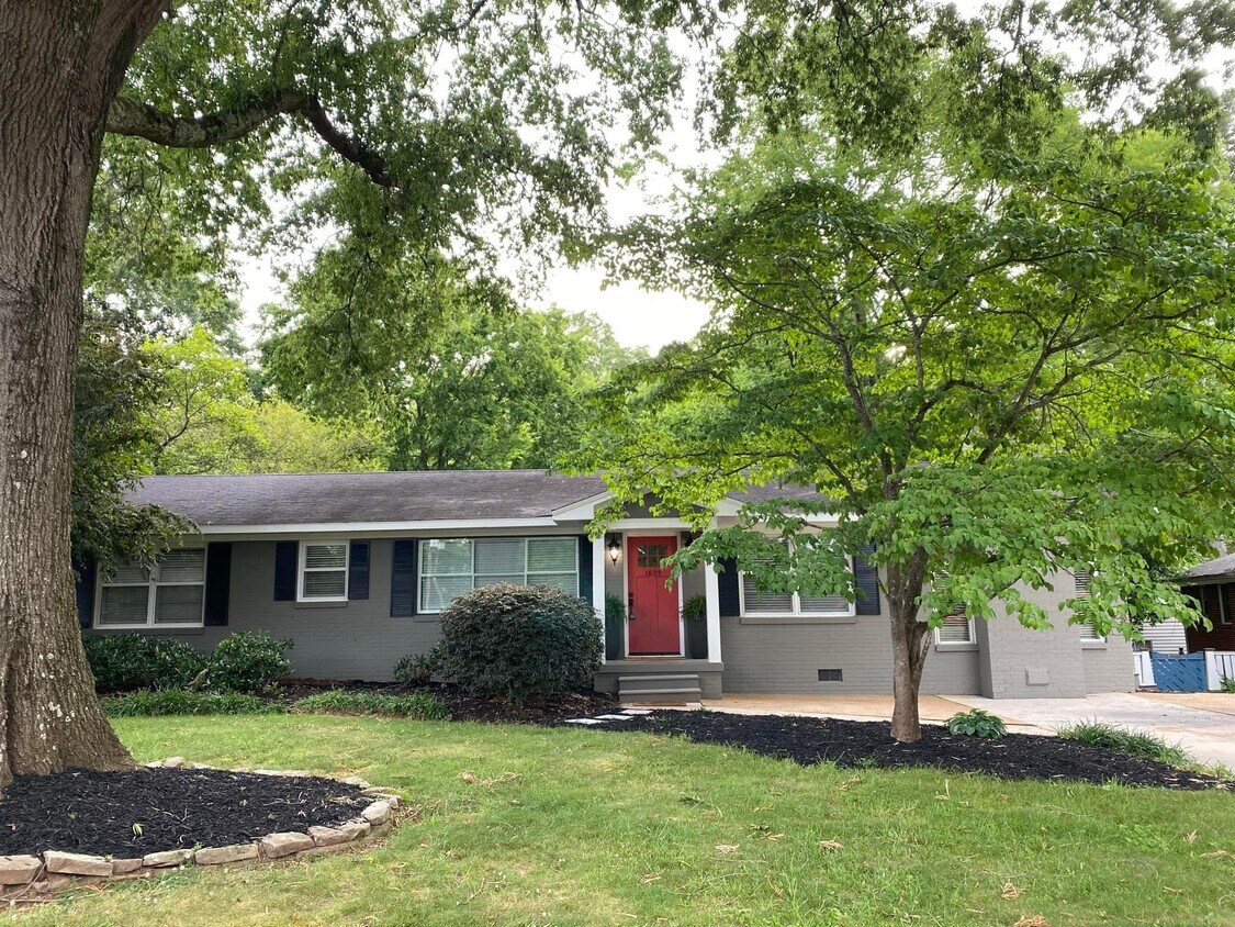 Foto principal - 1805 Crestview Dr SE