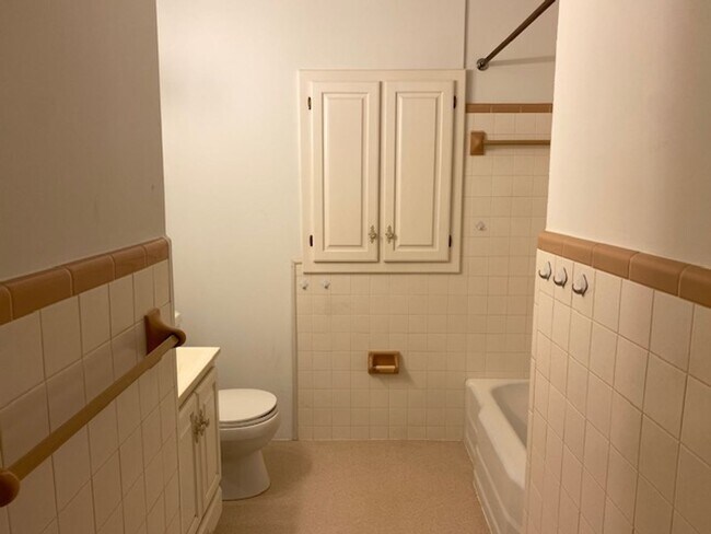 Foto del edificio - Large 3 bed ranch in Granite City