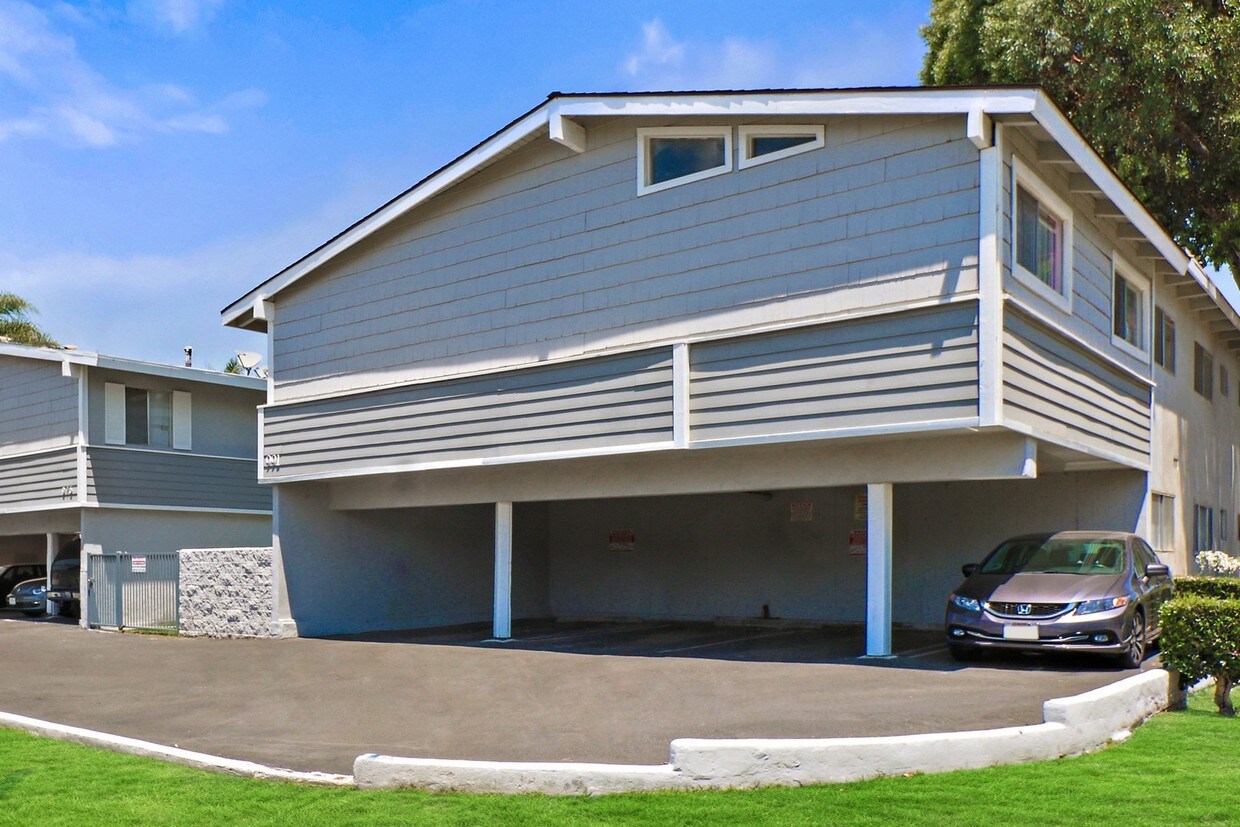 Primary Photo - 975 Ventura Ave