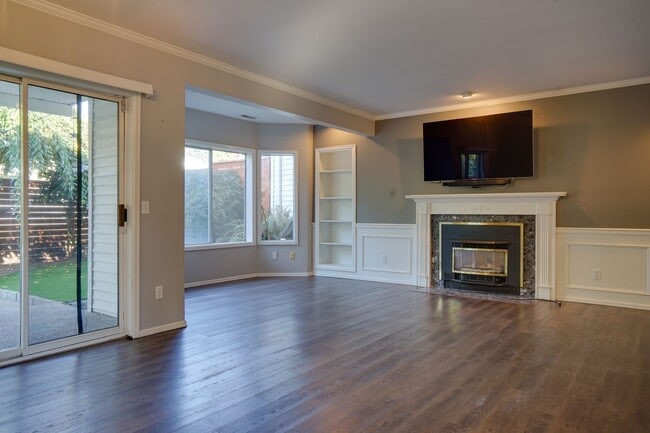 Foto del edificio - Desirable Eagle Lane Townhome