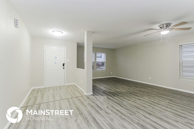 Building Photo - 6879 Merritt Ridge Way