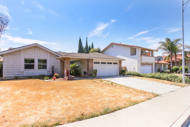 Photo - 3 bedroom 2 bath home on a corner Lot