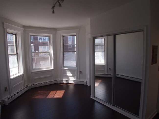 Building Photo - 56 Liberty Pl