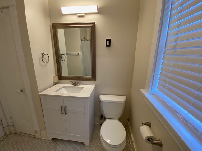 Building Photo - 4553 Arco Ave