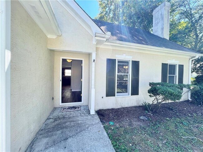 Building Photo - 2500 Meadow Grove Way SW