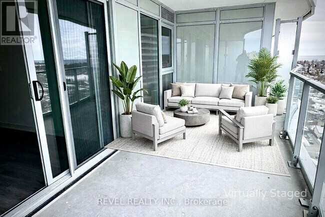 Photo du bâtiment - 1010 Sandy Beach Rd