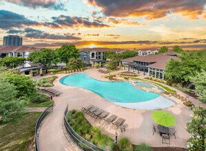 Building Photo - MAA Starwood