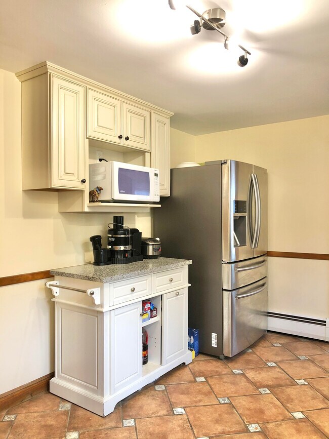 Kitchen - 85 Alba Rd