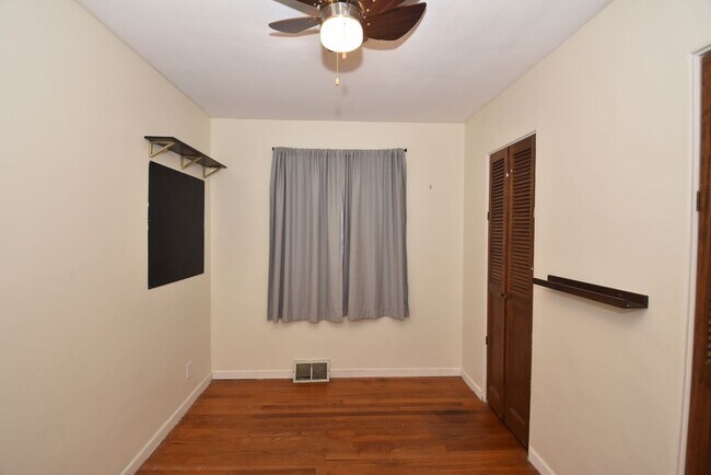 Foto del edificio - 3 Bedroom Single Family home near ND campu...