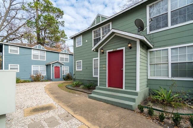 Building Photo - 3121 Isabella St