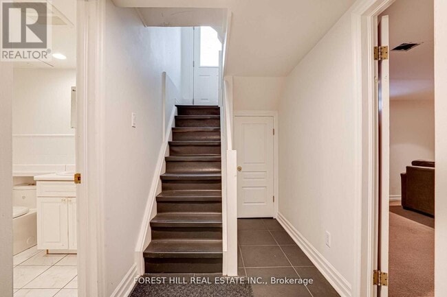 Building Photo - 9 Coulson Ave