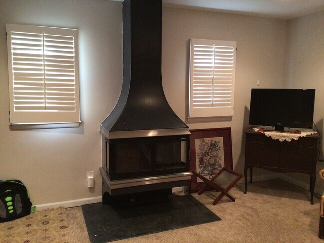 Foto del edificio - 32480 Wing Lake Rd