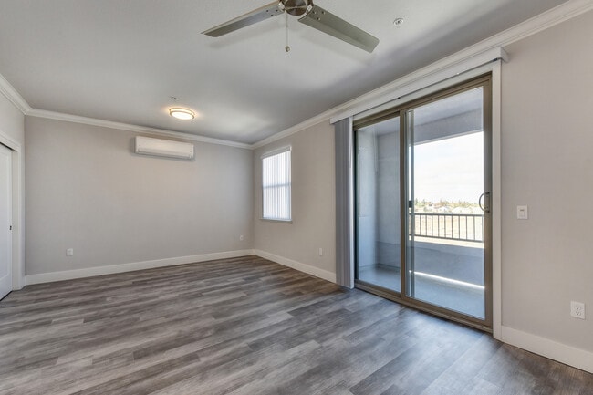 Building Photo - The Atherton