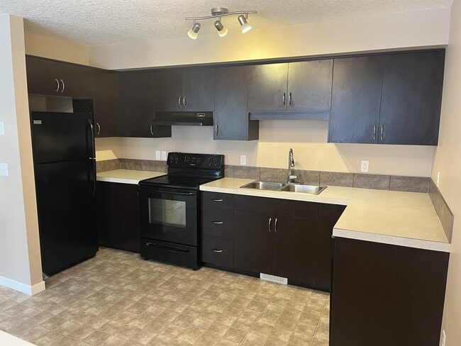 Building Photo - 5242 Aerodrome Rd