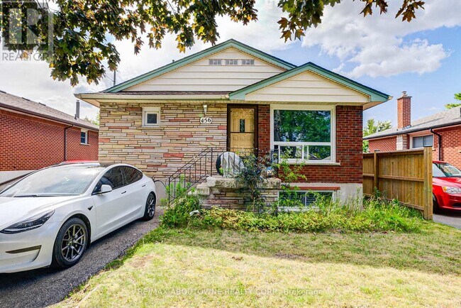 Photo du bâtiment - 456 E 13th St