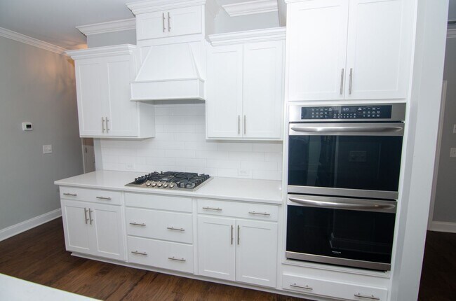 Building Photo - 1066 Callaway Dr