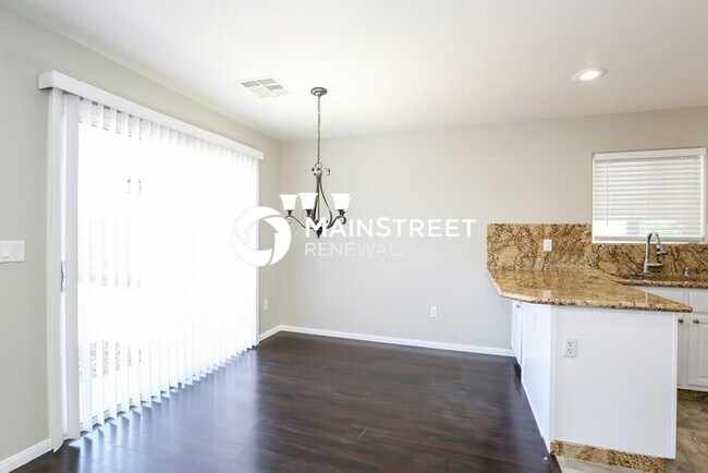 Foto del edificio - 3 Bedroom Pet-Friendly Home in Henderson, NV with Main Street Renewal