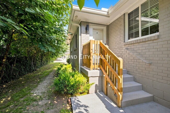 Foto del edificio - 714 27th Ave N