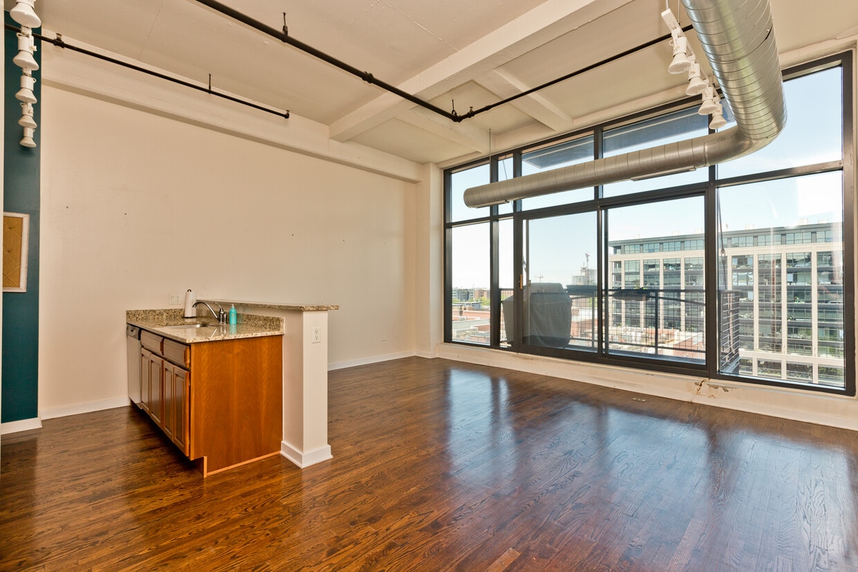 Photo - 1224 W Van Buren