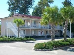 Building Photo - 1664 Beach Blvd
