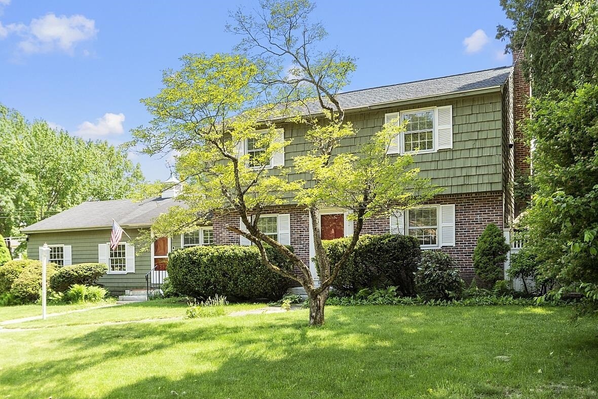 19 Beasom St, Nashua, NH 03064 House Rental in Nashua, NH