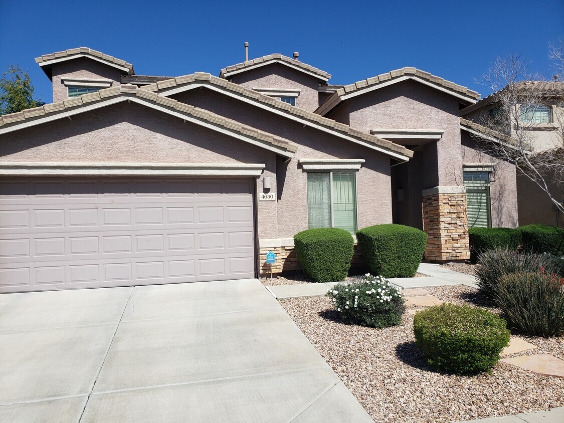 Foto principal - Gorgeous 4 Bed 3 Bath home in Anthem