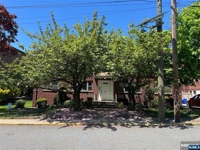 Building Photo - 2401 6th St