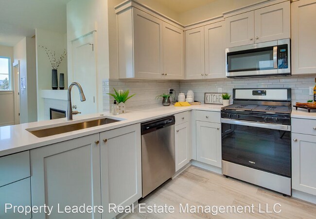 Foto del edificio - 3 br, 2.5 bath House - 2520 NE Purcell Blvd