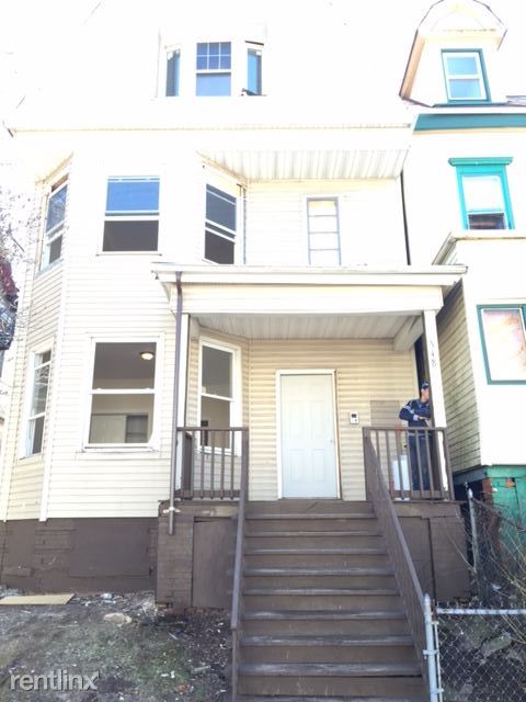 Primary Photo - 348 13th Ave