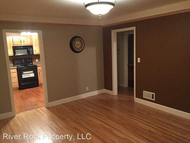 Building Photo - 4 br, 3 bath House - 310 10th St S