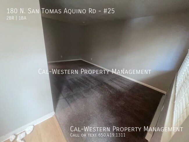 Foto del edificio - Corner unit, upstairs 2/1 apartment near W...