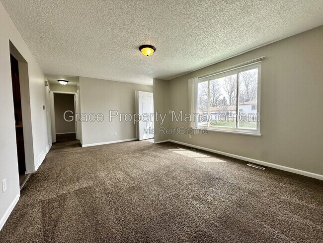 Foto del edificio - 3801 E 117th Ave