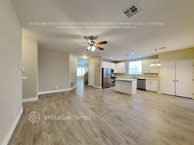 Foto del edificio - 8049 Sweet Clover Ct