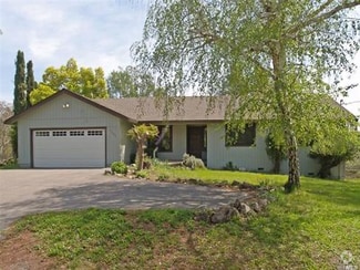 Building Photo - 7385 Hidden Lake Rd
