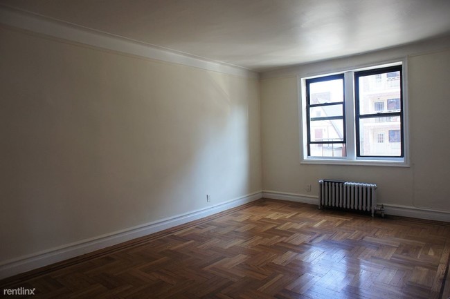 Foto del edificio - 1 br, 1 bath  - 3073 Buhre Ave