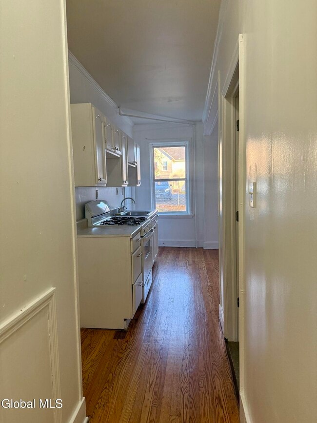 Foto del edificio - 290 2nd Ave