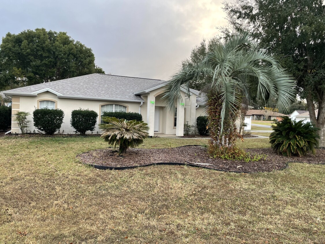 front - 5750 SW 89th St