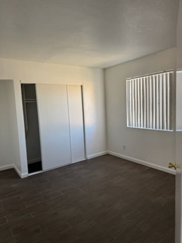 Building Photo - 38572 10th Pl E