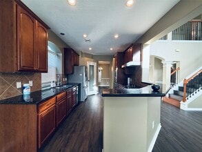 Building Photo - 4442 Chestnut Cir