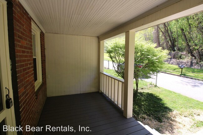 Building Photo - 2 br, 1 bath House - 209 Dennis Street