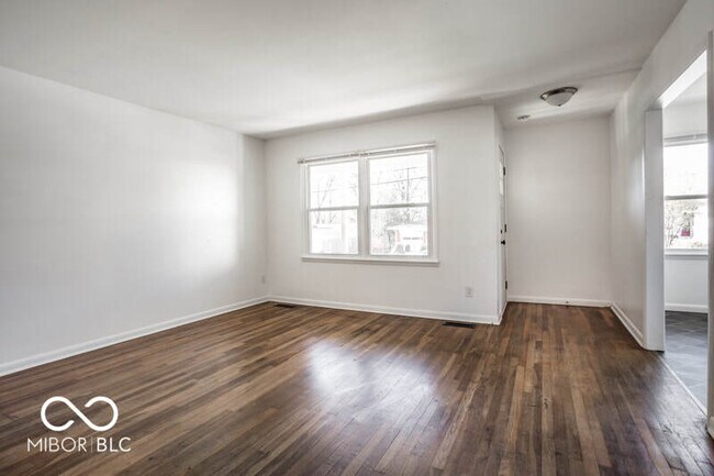 Foto del edificio - 790 W Pine St