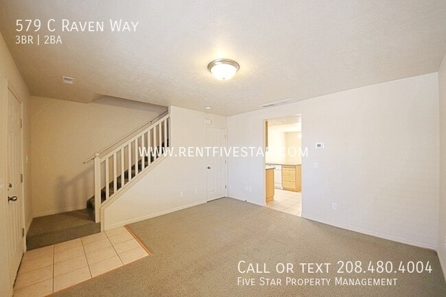 Building Photo - 579 Raven Way