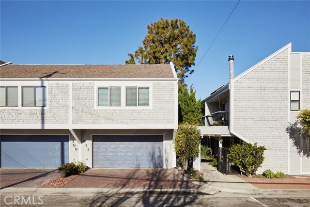 Building Photo - 311 Dahlia Pl